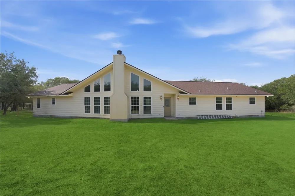 1615 Mooney Lane Ingleside, TX 78362