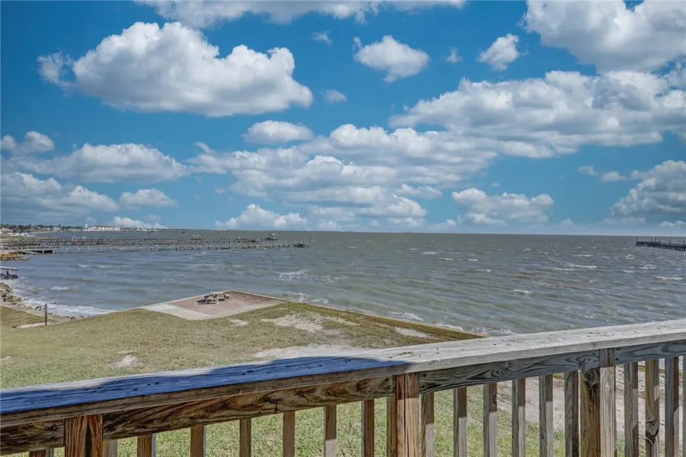 620 S Fulton Beach #705 Rockport, TX 78382