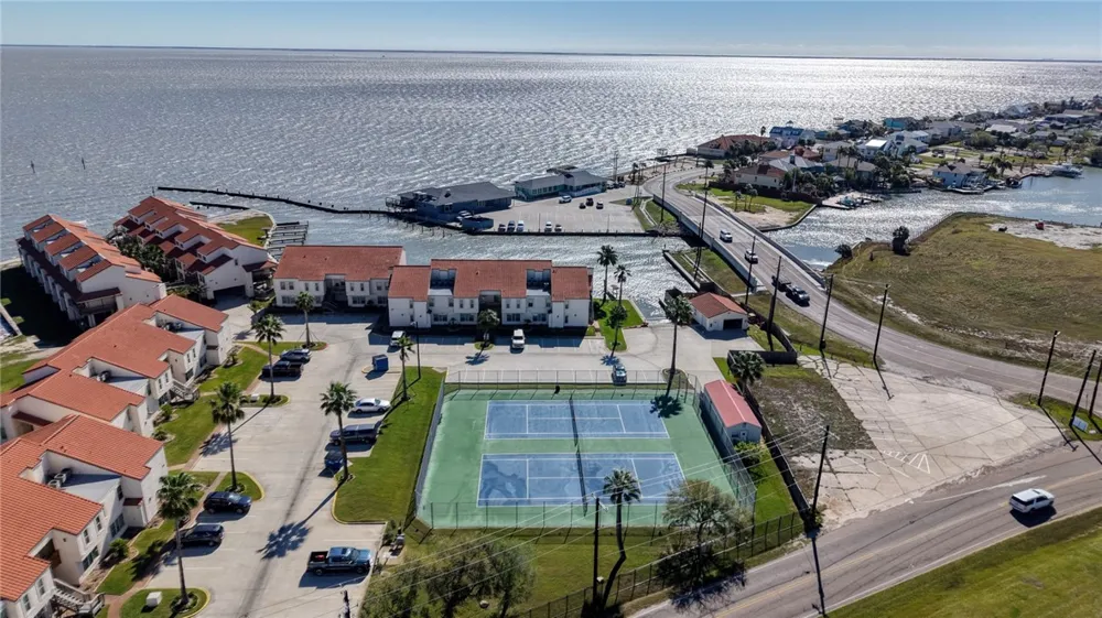 620 S Fulton Beach #705 Rockport, TX 78382