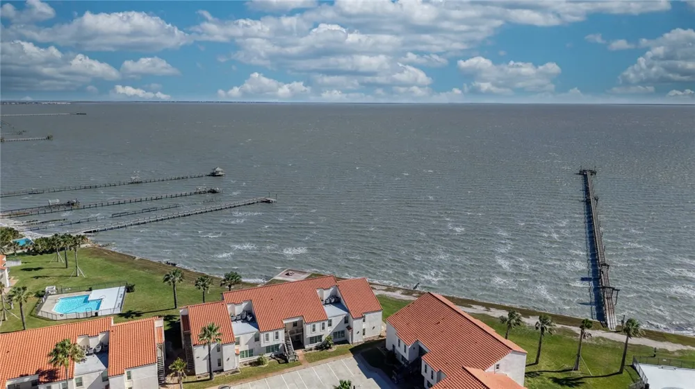 620 S Fulton Beach #705 Rockport, TX 78382