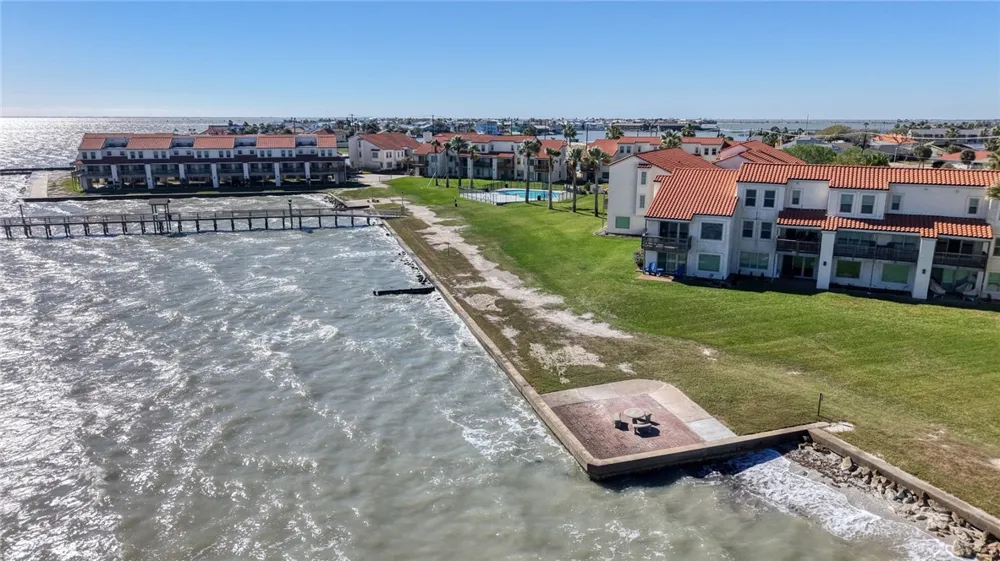 620 S Fulton Beach #705 Rockport, TX 78382