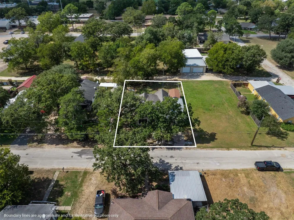 488 7th Street Somerville, TX 77879