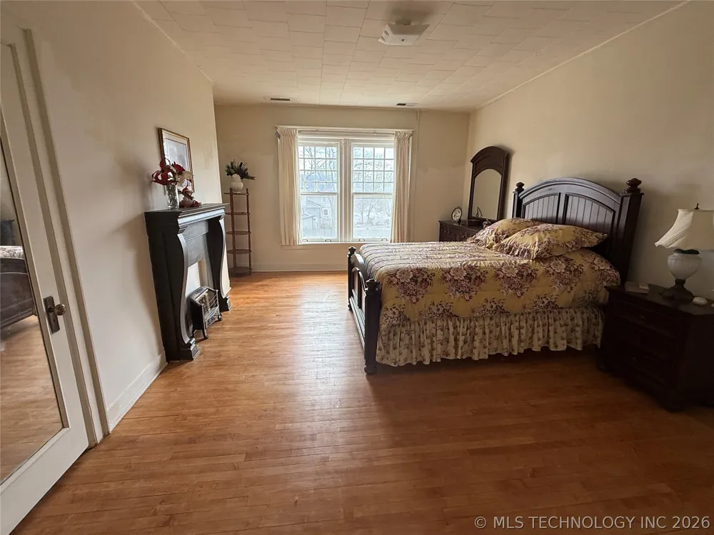 215 S 5th Street Independence, KS 67301