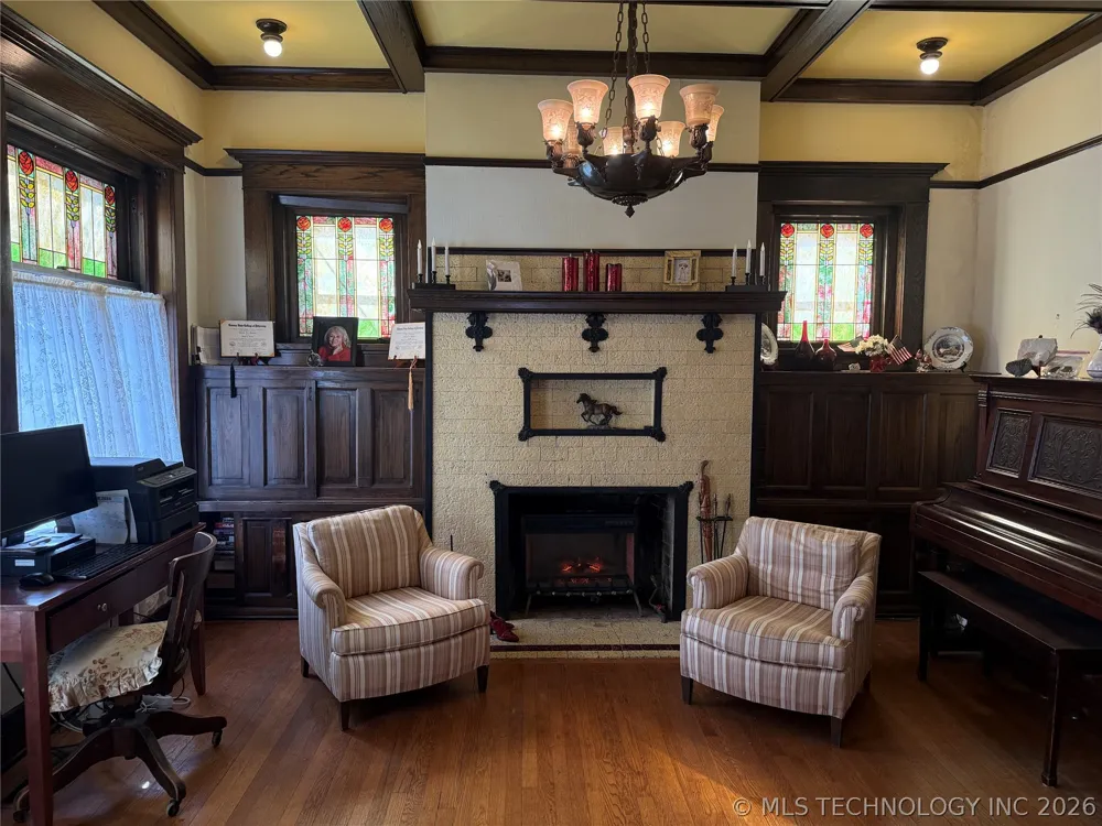 215 S 5th Street Independence, KS 67301