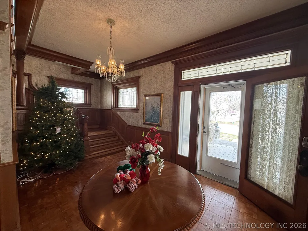 215 S 5th Street Independence, KS 67301