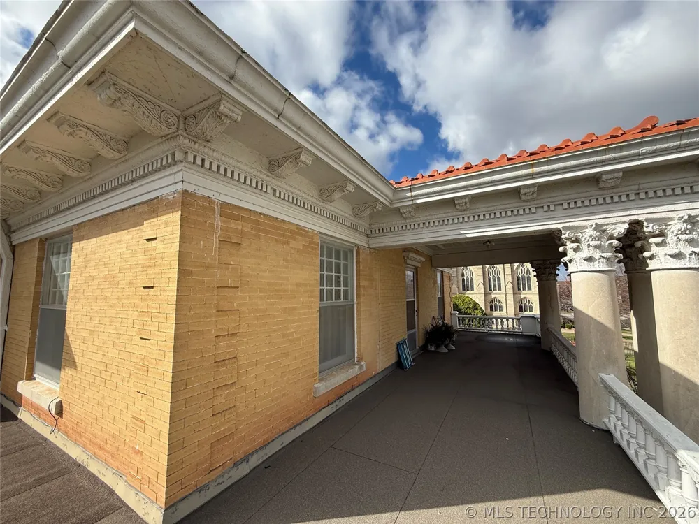 215 S 5th Street Independence, KS 67301