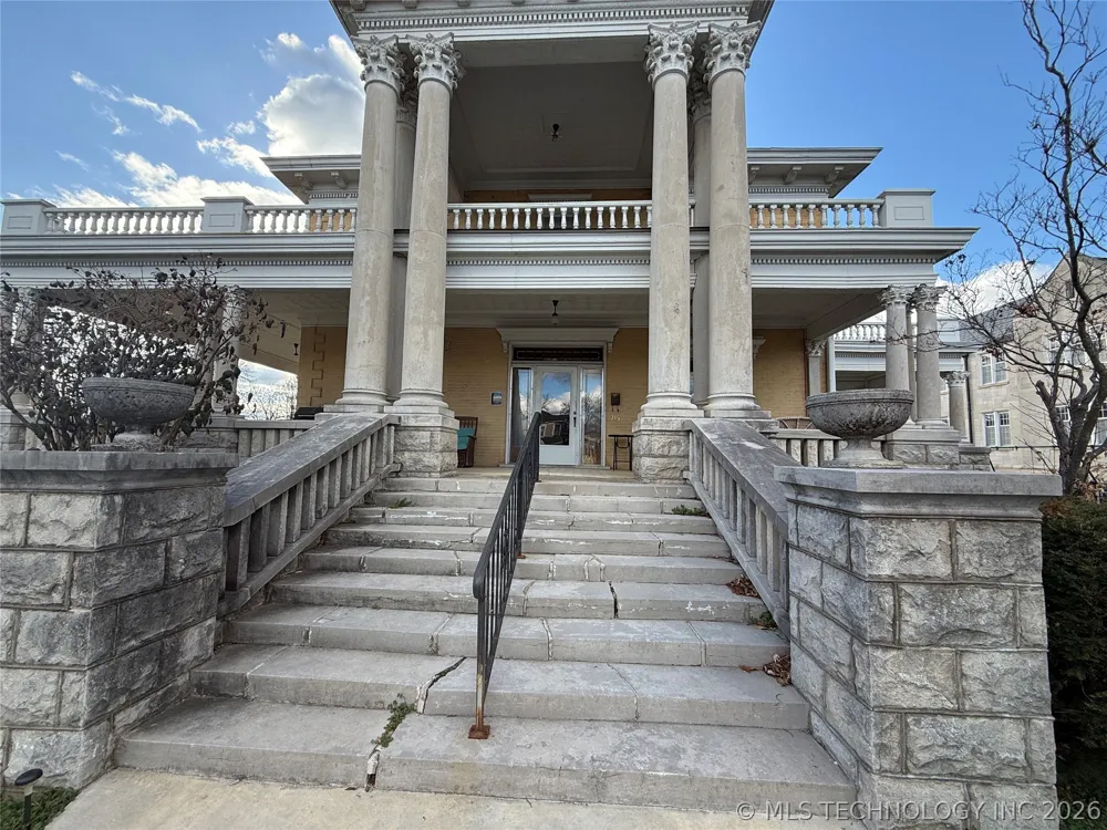 215 S 5th Street Independence, KS 67301