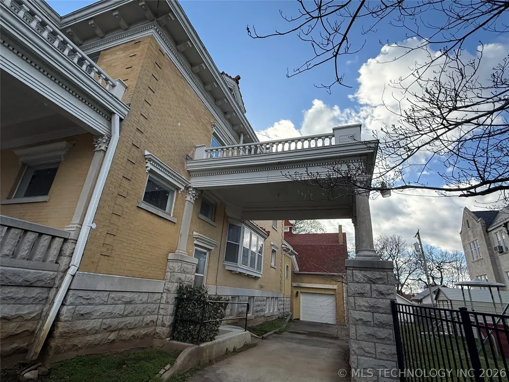 215 S 5th Street Independence, KS 67301