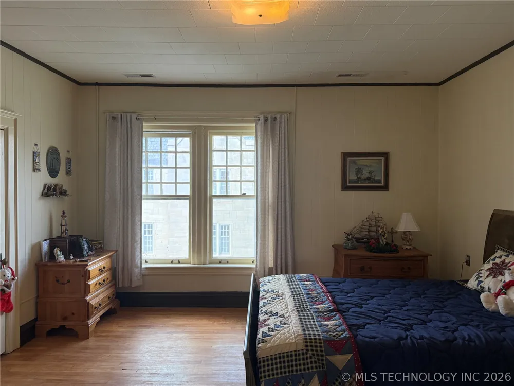 215 S 5th Street Independence, KS 67301