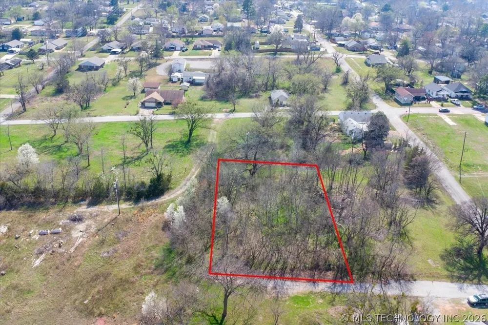 608 E 9th Avenue Bristow, OK 74010