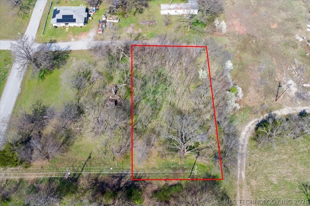 608 E 9th Avenue Bristow, OK 74010