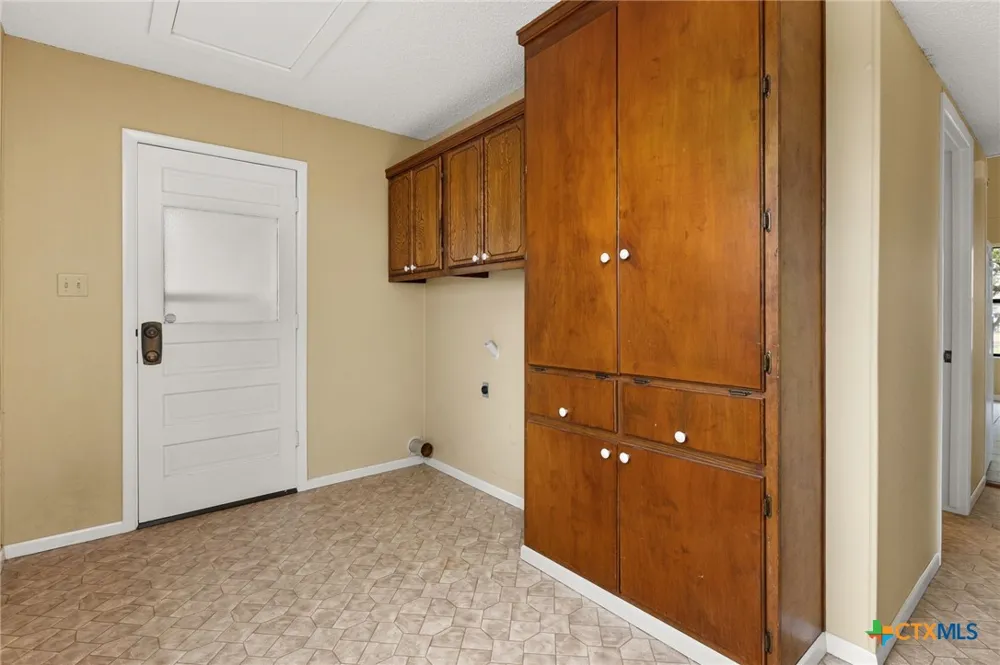 92 Turtle Lane Seguin, TX 78155