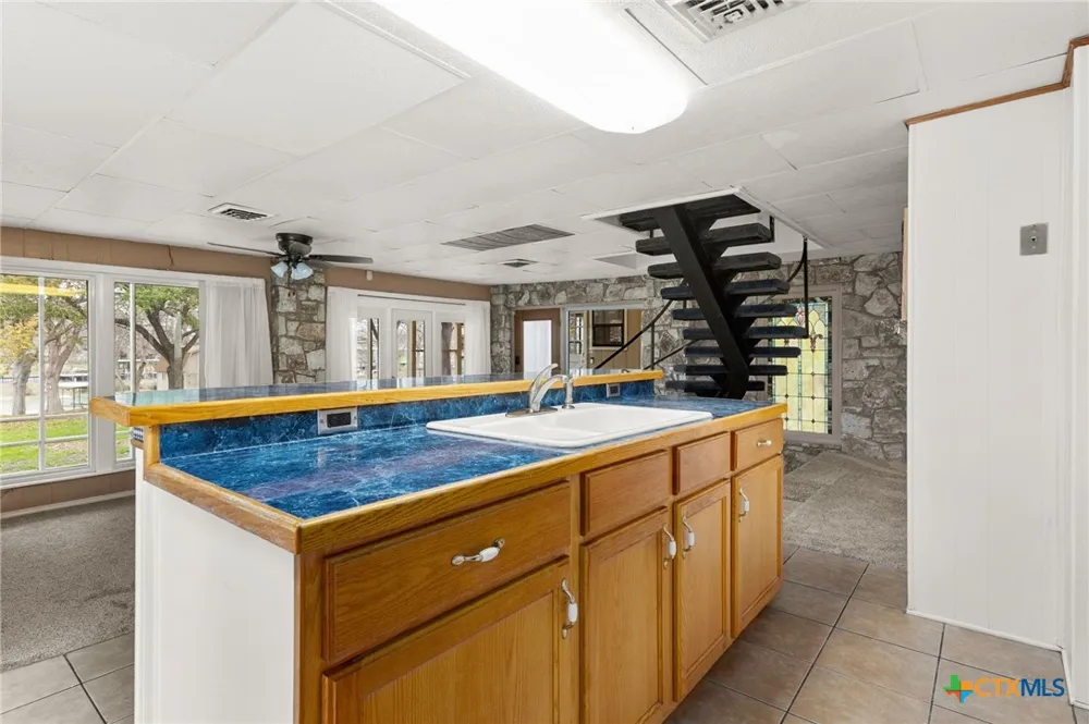 92 Turtle Lane Seguin, TX 78155