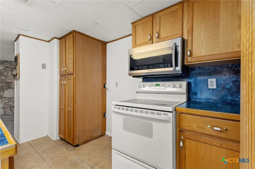 92 Turtle Lane Seguin, TX 78155