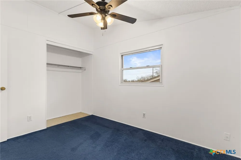 92 Turtle Lane Seguin, TX 78155