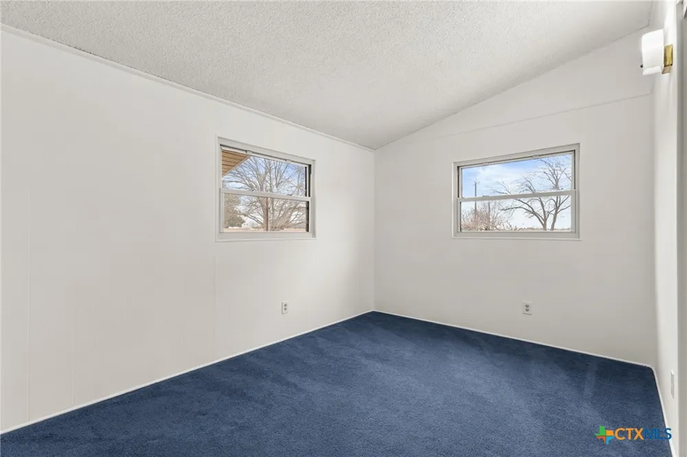 92 Turtle Lane Seguin, TX 78155