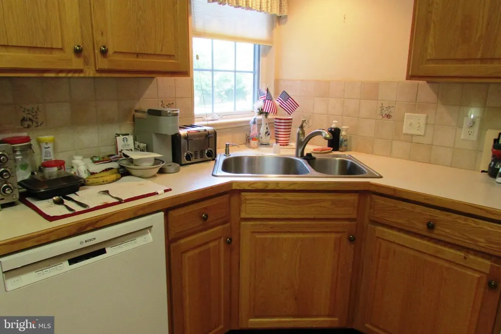 3291 SHELLERS BEND #721 State College, PA 16801