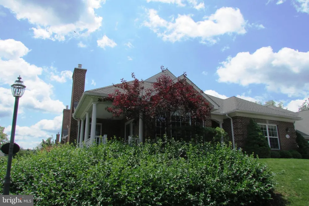 3291 SHELLERS BEND #721 State College, PA 16801