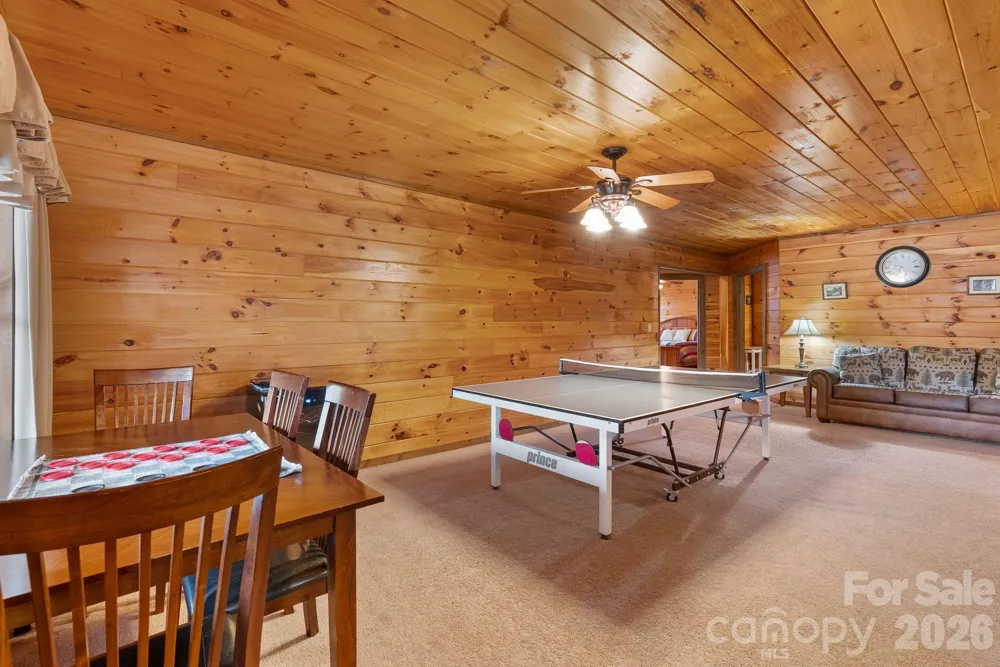 264 Moonbeam Lane Clyde, NC 28721