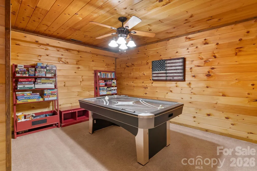 264 Moonbeam Lane Clyde, NC 28721