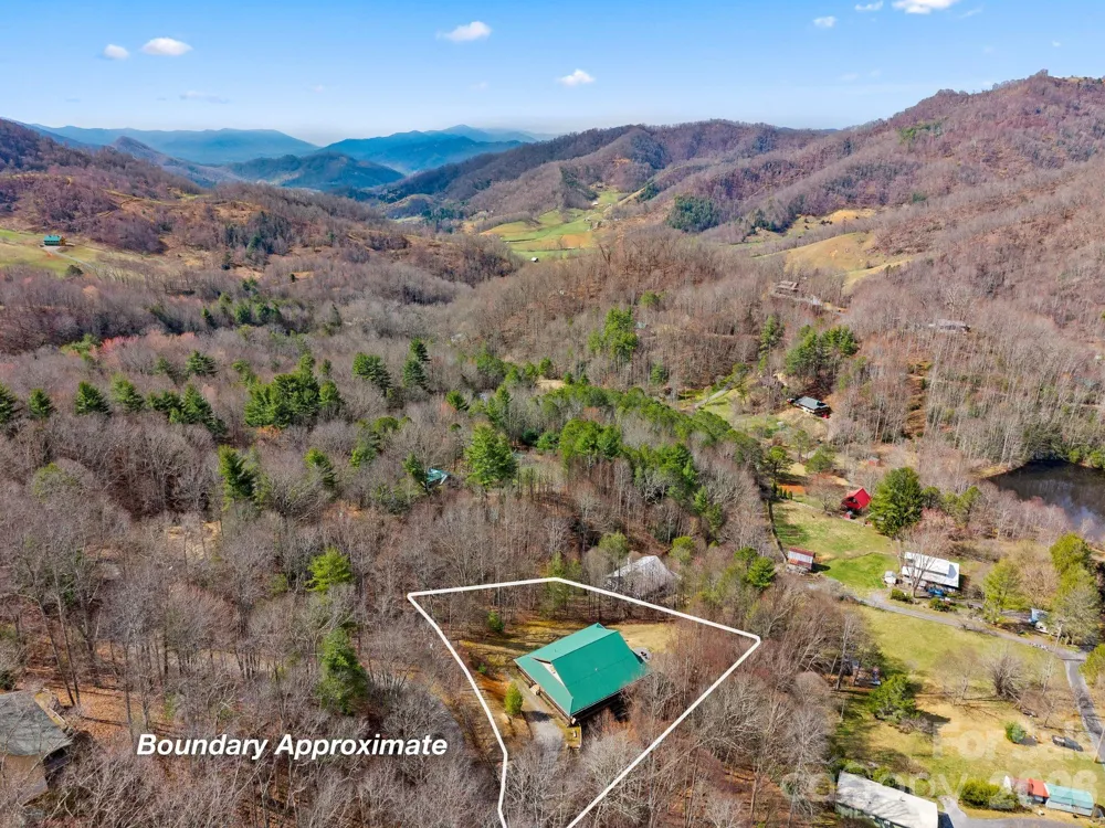 264 Moonbeam Lane Clyde, NC 28721