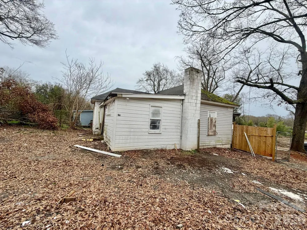 624 Center Street Spartanburg, SC 29301