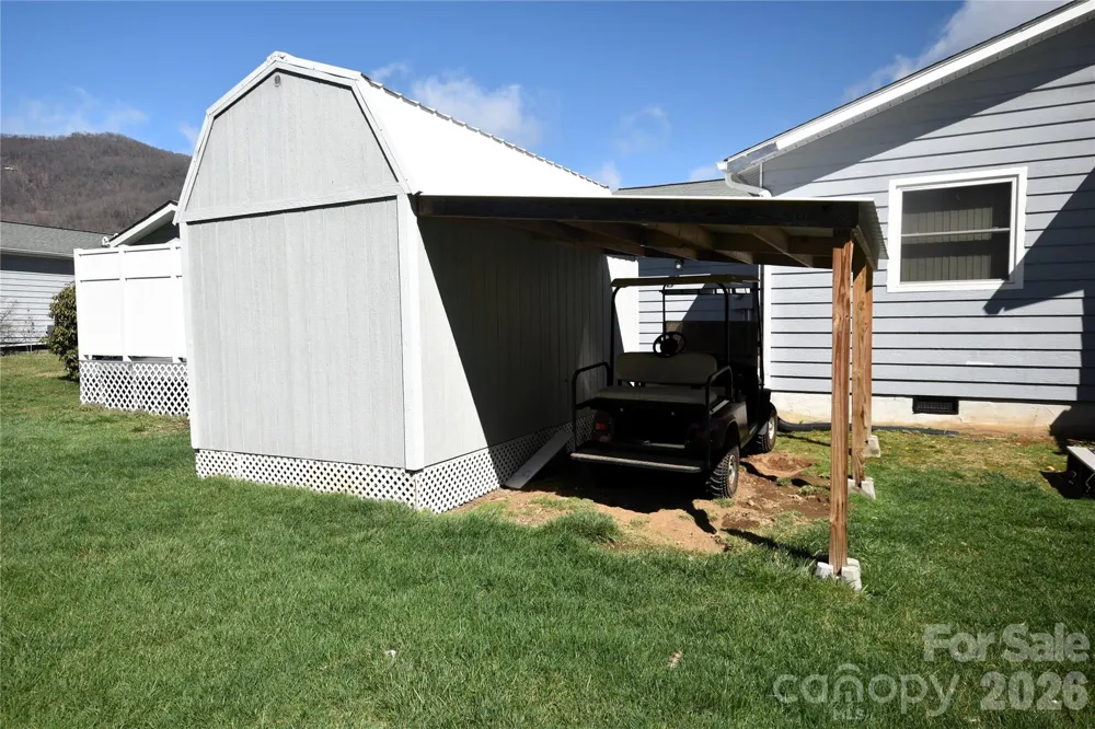 148 Market Street Maggie Valley, NC 28751
