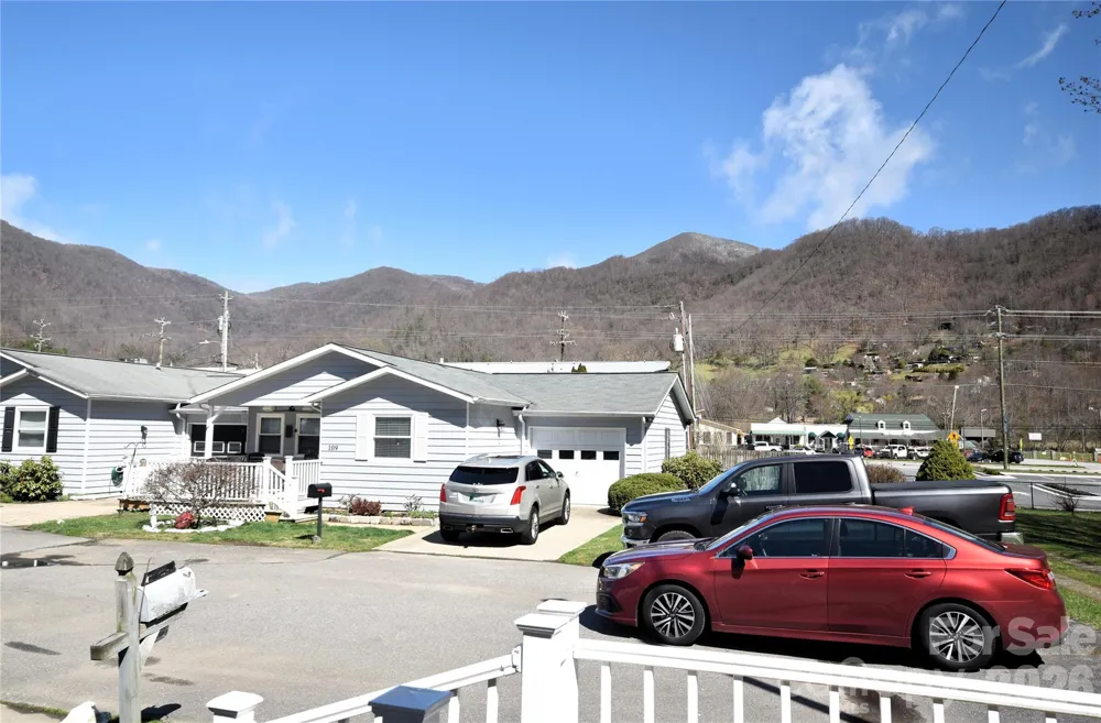 148 Market Street Maggie Valley, NC 28751