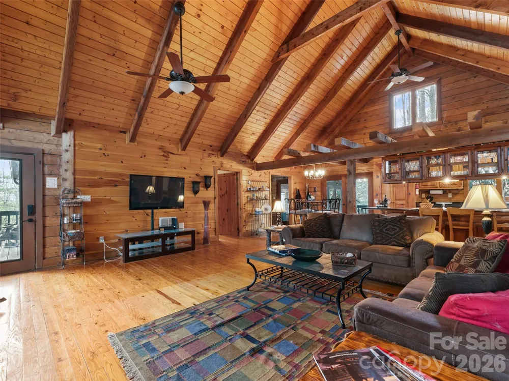 6 Ravenwood Lane Horse Shoe, NC 28742