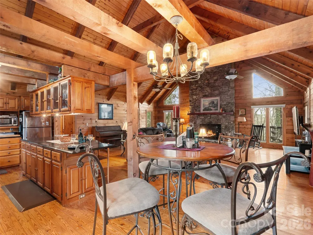 6 Ravenwood Lane Horse Shoe, NC 28742
