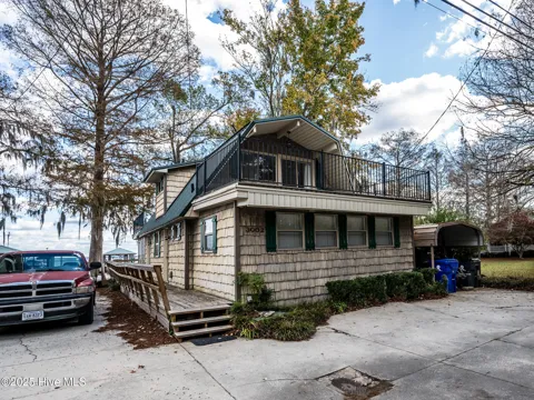 3002 Canal Cove Road