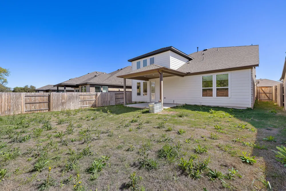 326 Smithsonian Lane Kyle, TX 78640