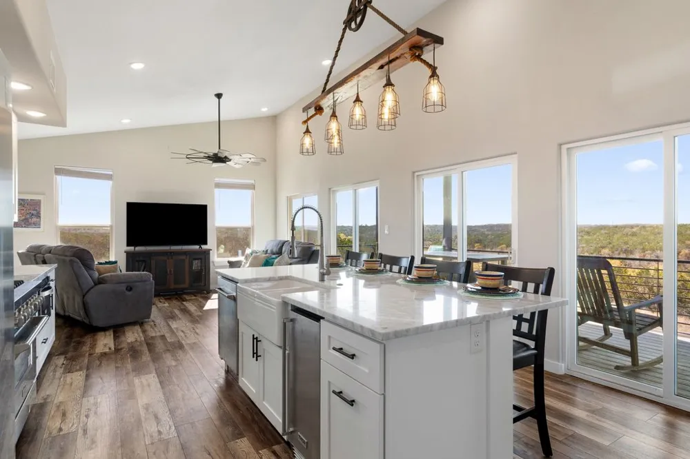 582 Delaware Creek Road Blanco, TX 78006
