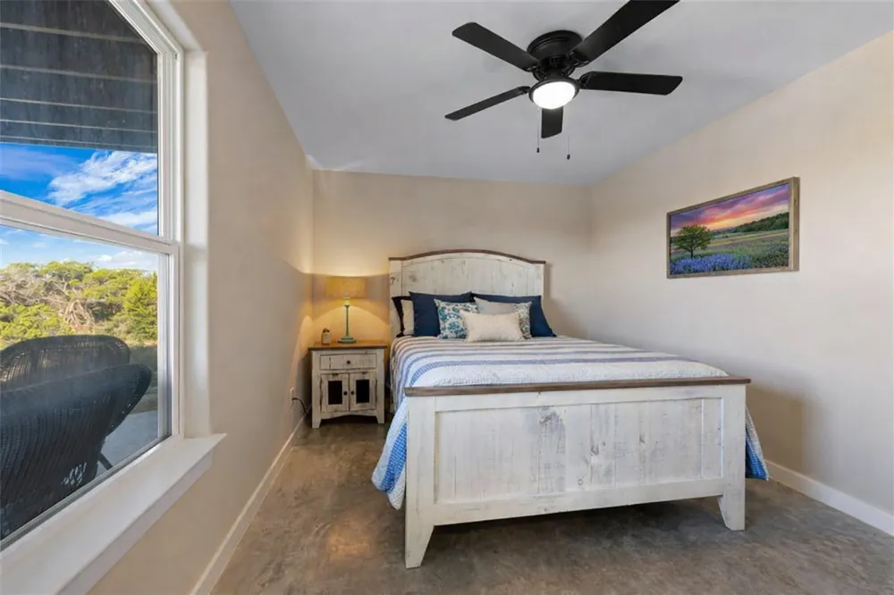 582 Delaware Creek Road Blanco, TX 78006