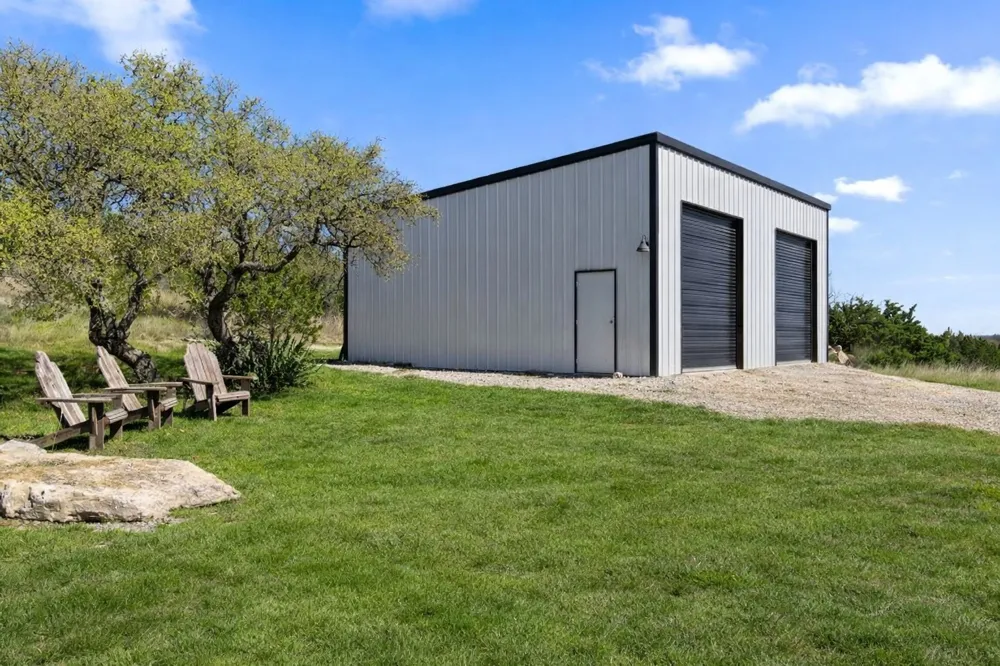 582 Delaware Creek Road Blanco, TX 78006