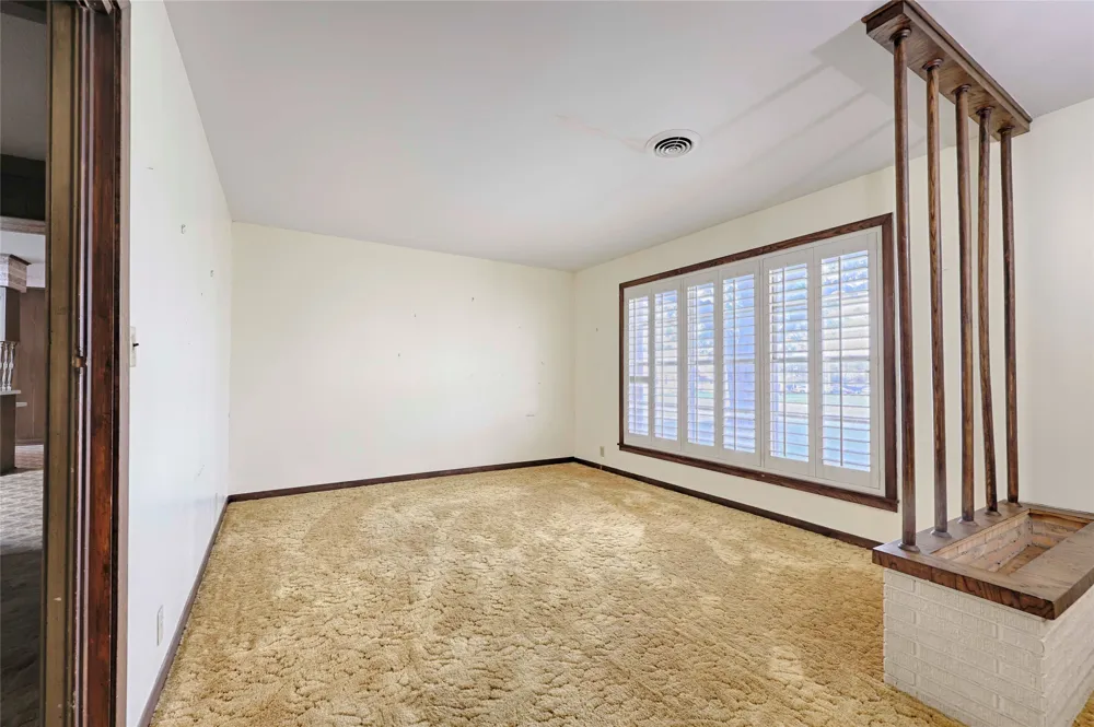 302 Baumgarten Street Schulenburg, TX 78956