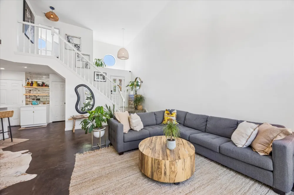 6602 Mesa Hollow Drive Austin, TX 78750