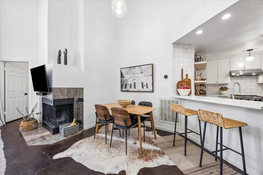 6602 Mesa Hollow Drive Austin, TX 78750