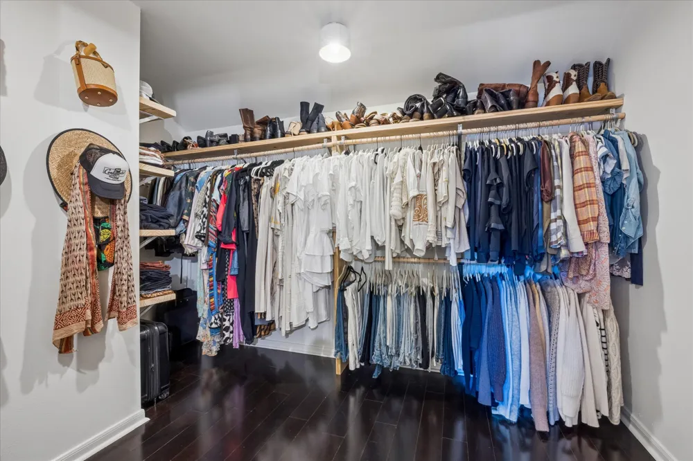 6602 Mesa Hollow Drive Austin, TX 78750