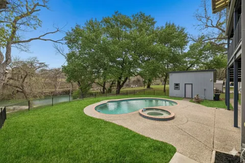 54 S Hampton Drive