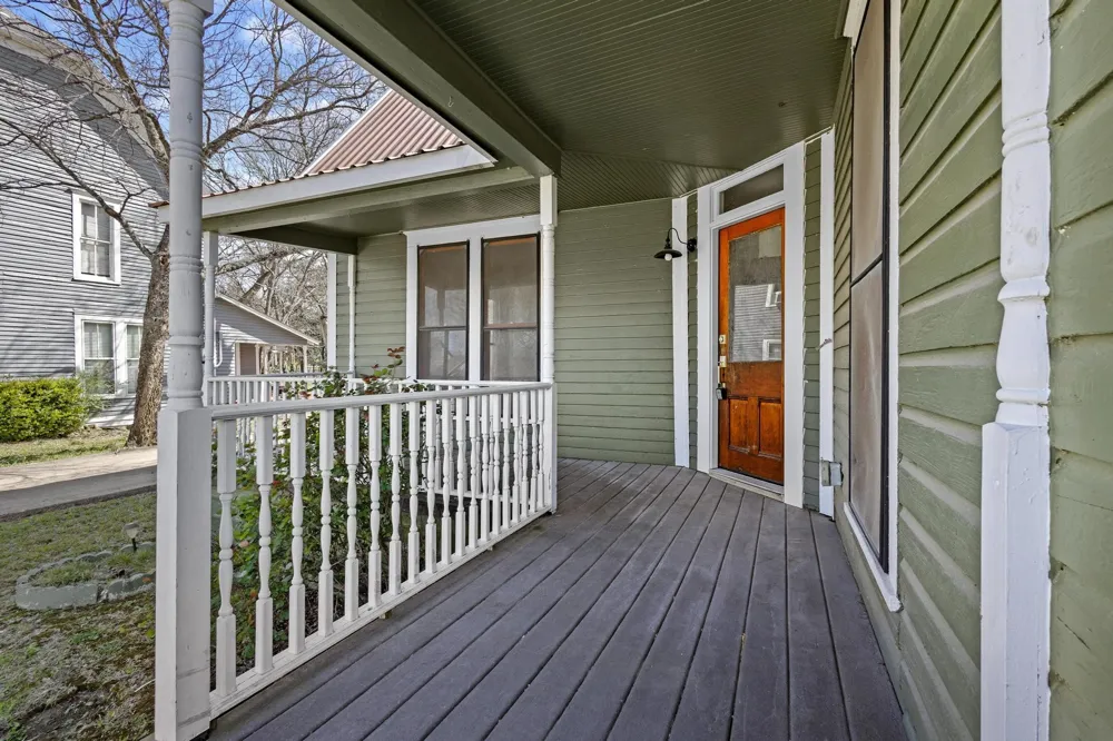 331 W Grand Street Whitewright, TX 75491