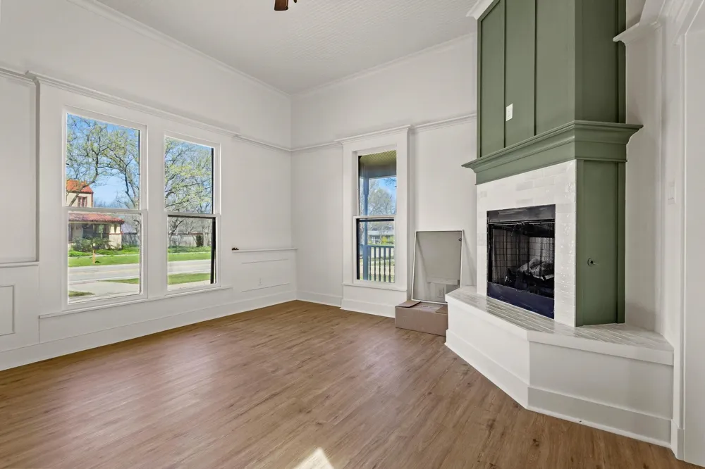 331 W Grand Street Whitewright, TX 75491