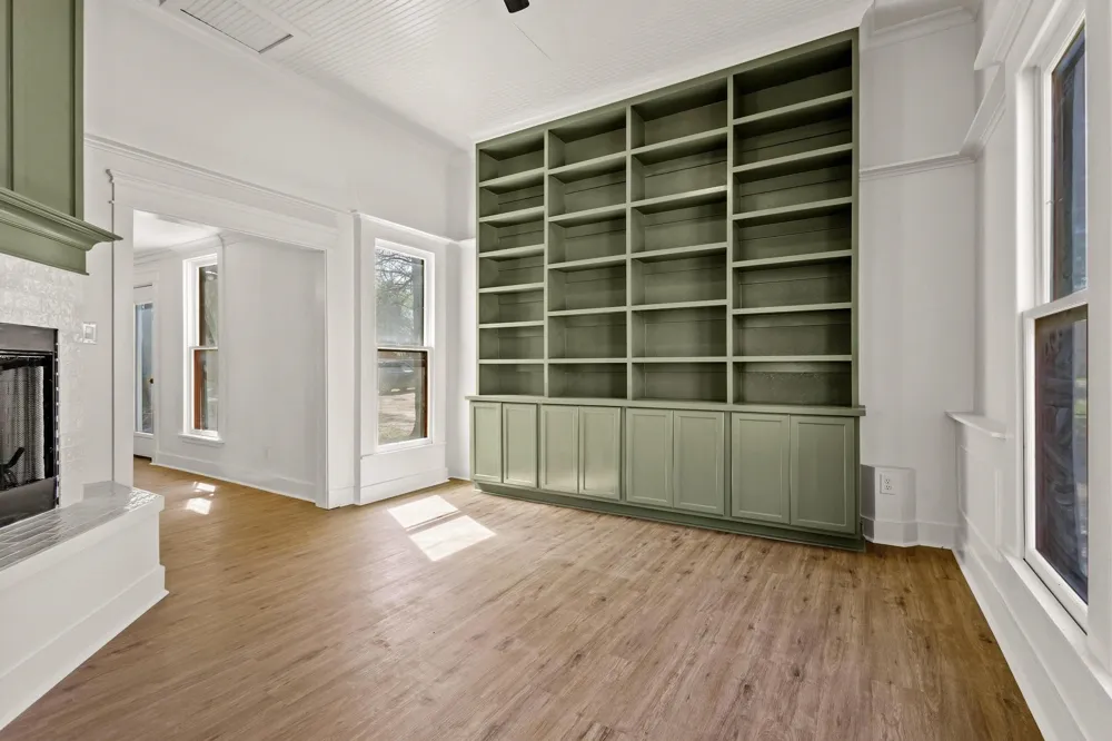 331 W Grand Street Whitewright, TX 75491