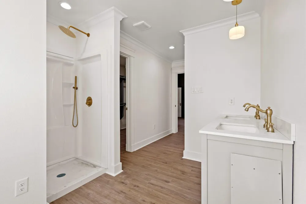 331 W Grand Street Whitewright, TX 75491