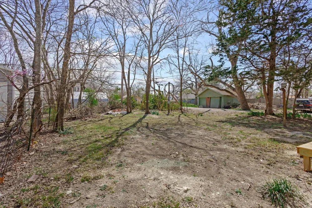 331 W Grand Street Whitewright, TX 75491