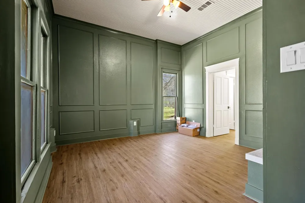 331 W Grand Street Whitewright, TX 75491