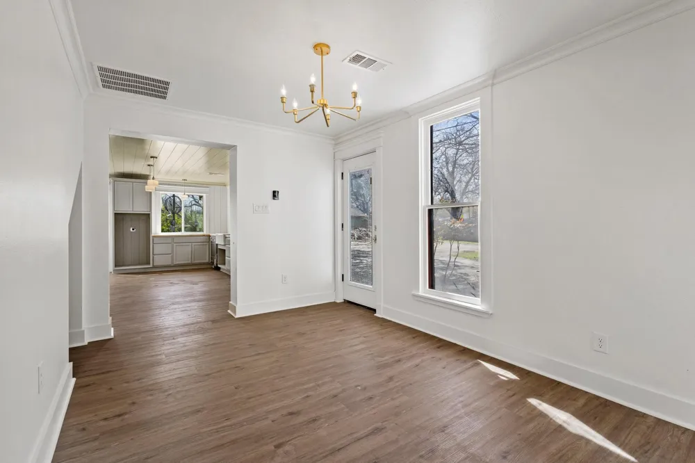 331 W Grand Street Whitewright, TX 75491