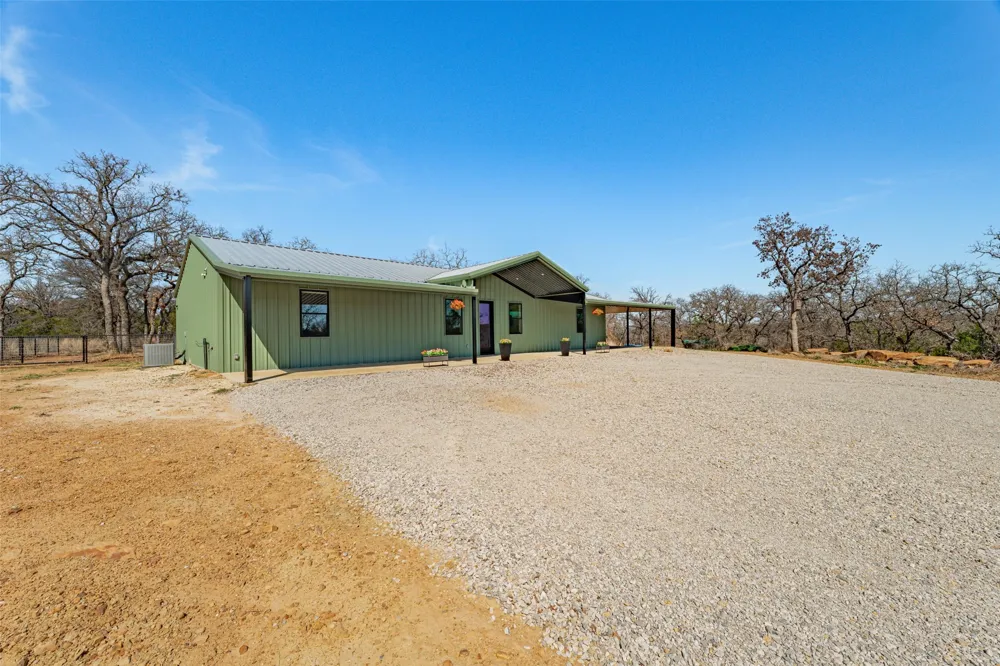 1525 Bosley Road Santo, TX 76472