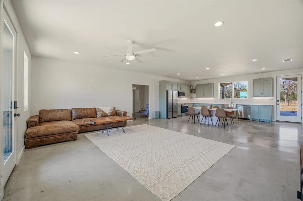 1525 Bosley Road Santo, TX 76472