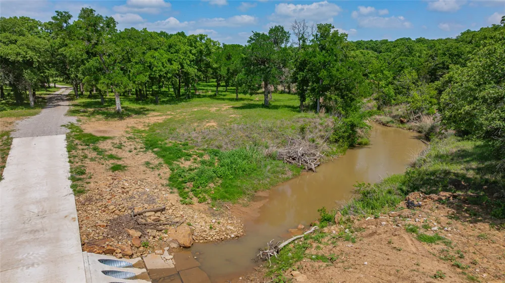 1525 Bosley Road Santo, TX 76472